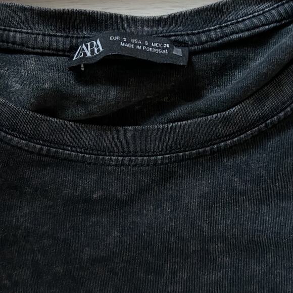 Zara Black distressed NYC tee w stud detail - S - Picture 3 of 6